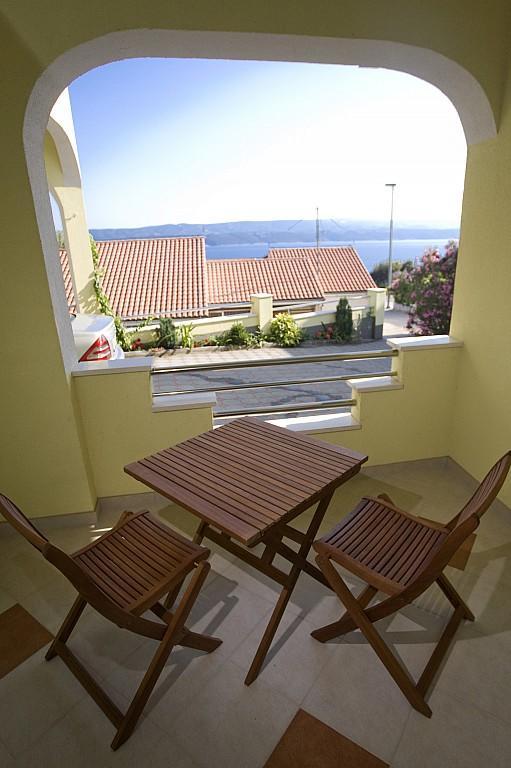 Apartments Rubic Omis Ruang foto