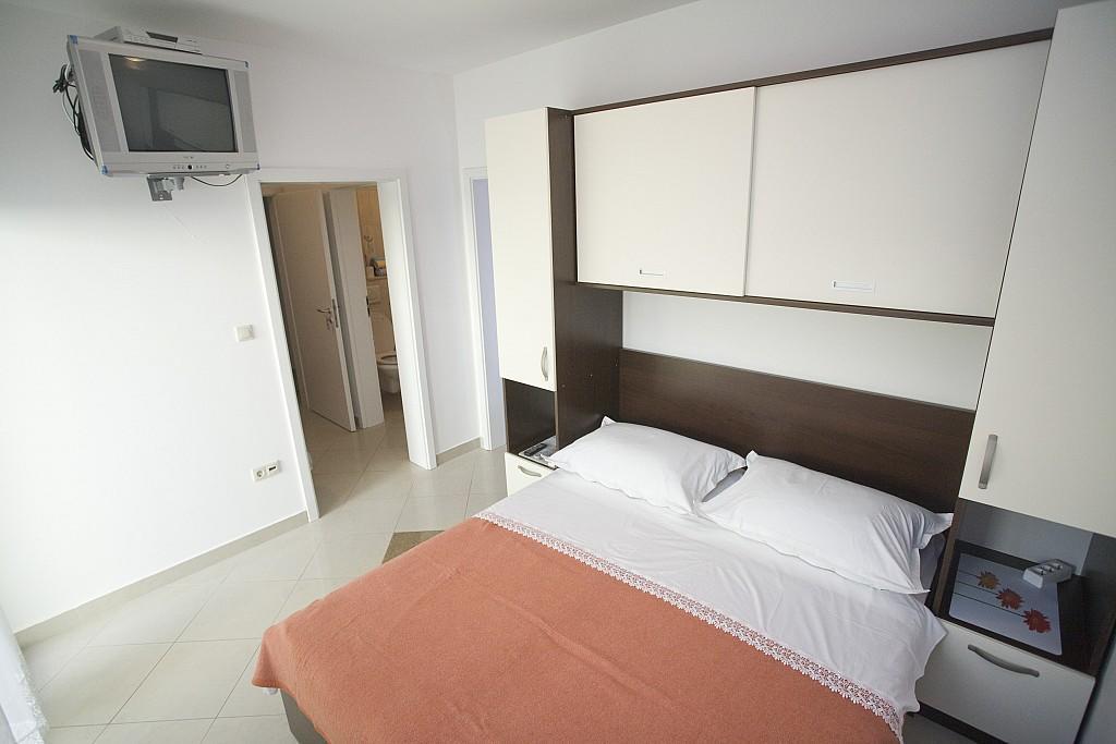 Apartments Rubic Omis Ruang foto