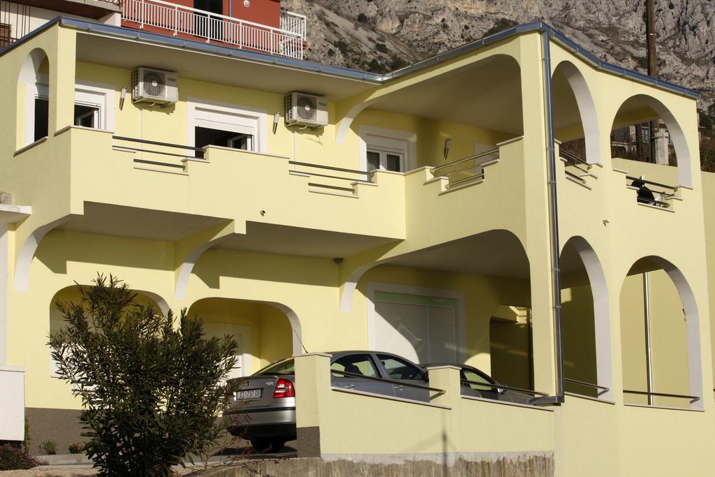 Apartments Rubic Omis Bagian luar foto