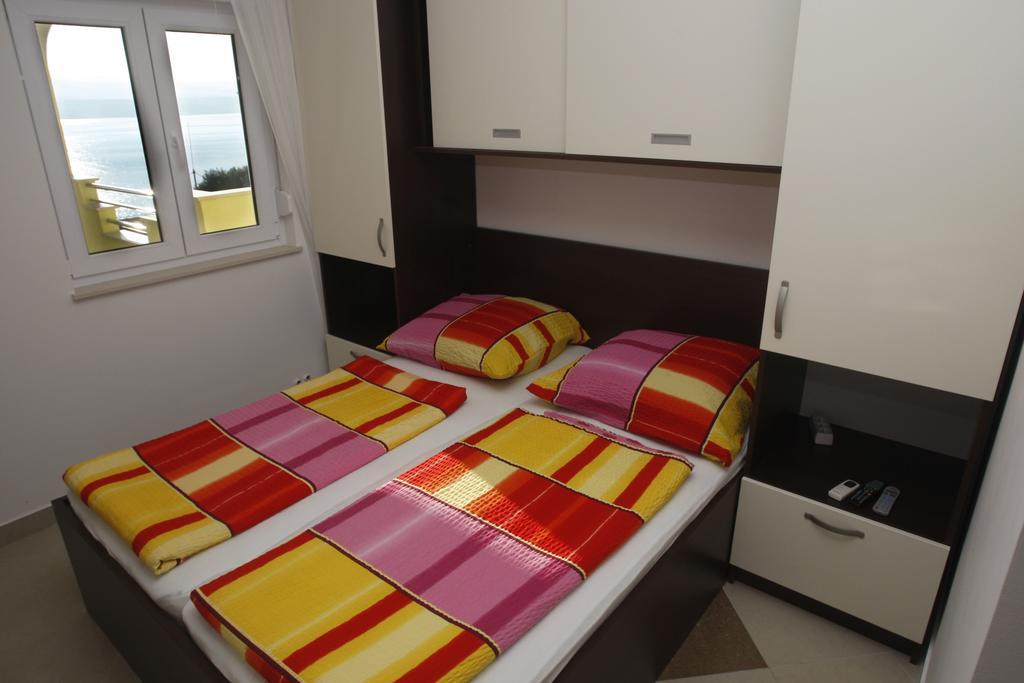 Apartments Rubic Omis Bagian luar foto