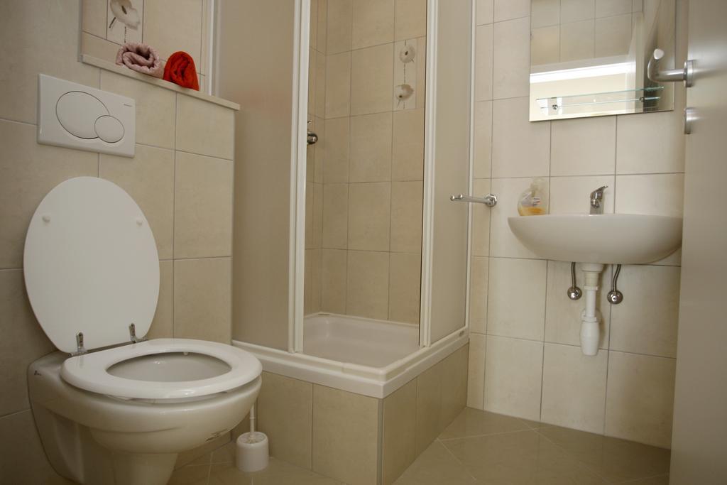 Apartments Rubic Omis Ruang foto